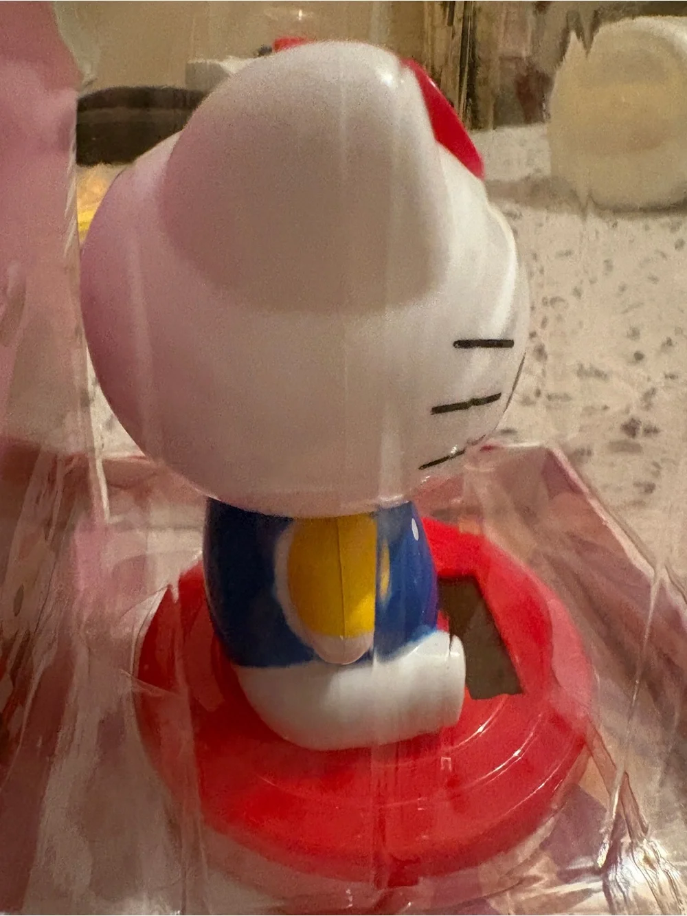Hello Kitty Solar Bobblehead Figure - White, Red, Blue,‎ Yellow
